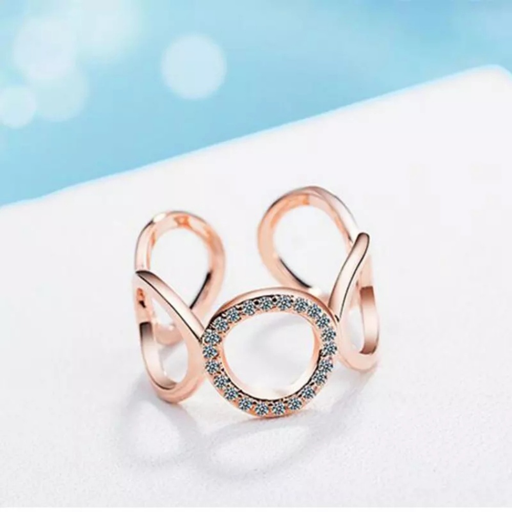 925 Sterling Silver Opened Adjustable Ring - Picture 4 of 5